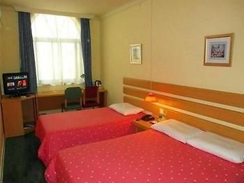 Home Inn Jiaotong University Xinhua Road Shanghai Exterior photo